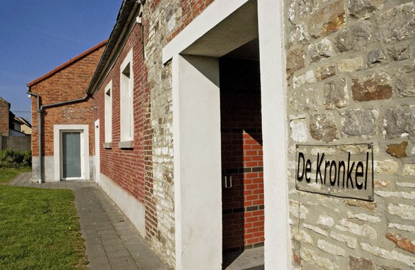 Het gebouw van De Kronkel in Vissenaken.